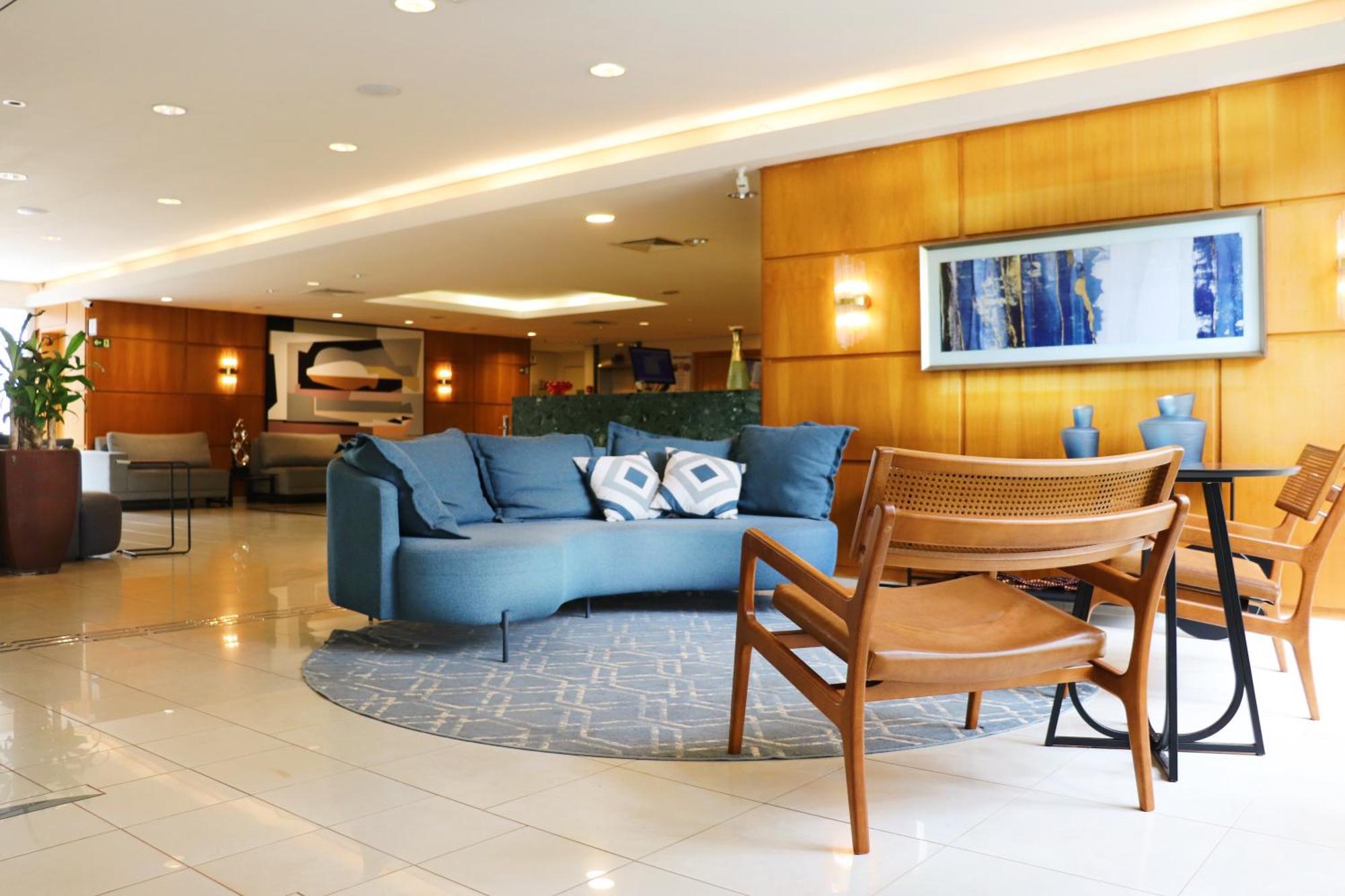 Área de convivência do Hotel Premium Campinas